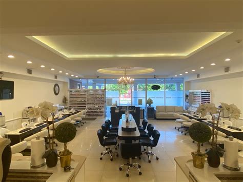 Book a time at our tranquil facility for manicures, pedicures, dipping powder, gel, and acrylics. . Villa nail salon and spa services